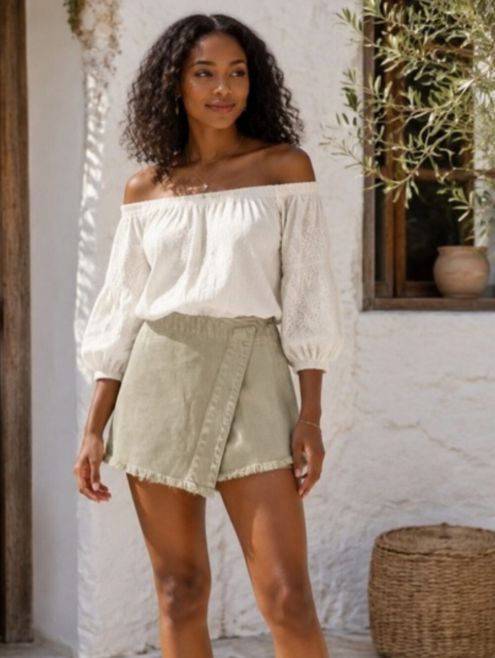 MIOU MUSE Beige Frayed Denim Boho Skorts M